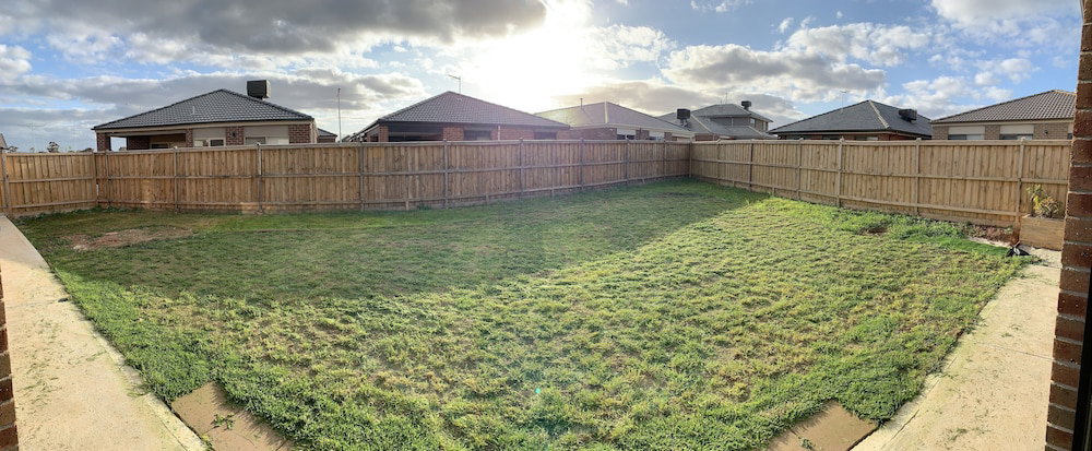 Tarneit VIC Accommodation Gladstone