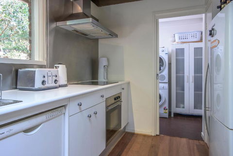 Fernview On Falls - Accommodation Gladstone 3