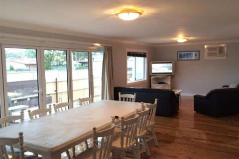 Watts At Callala Beach Pet Friendly - Accommodation Gladstone 0