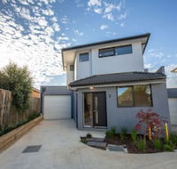 Trendy Sweet Home In Blackburn South - Accommodation Gladstone