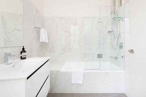 Stunning Sydney Home 9 - Accommodation Gladstone 6