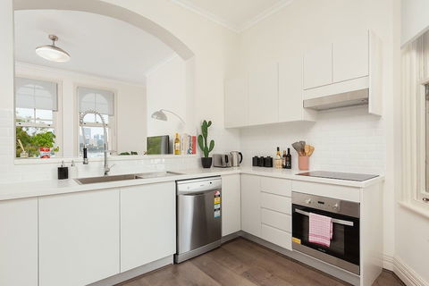 Stunning Sydney Home 9 - Accommodation Gladstone 1