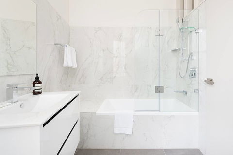 Stunning Sydney Home 4 - Accommodation Gladstone 1
