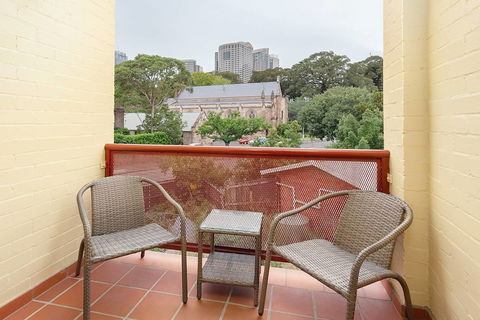 Stunning Sydney Home 8 - Accommodation Gladstone 3