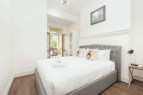 Stunning Sydney Home 6 - Accommodation Gladstone 5