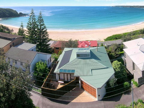 BEDARRA MOLLYMOOK BEACH - Accommodation Gladstone 1