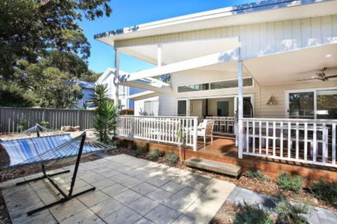 Calming Waters Pet Friendly 3 Min Walk To Beach - Accommodation Gladstone 3