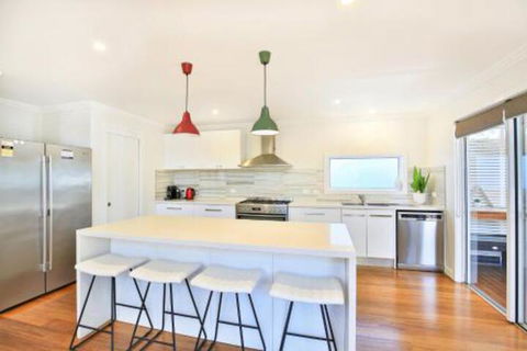 Calming Waters Pet Friendly 3 Min Walk To Beach - Accommodation Gladstone 2