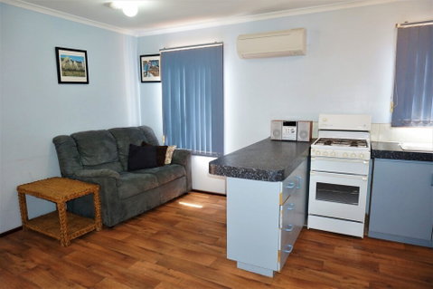 10 Tautog Street - Accommodation Gladstone 3