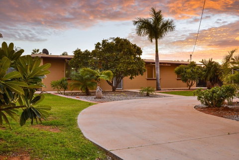 13 Grenadier Street - Accommodation Gladstone 2