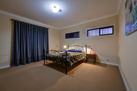 16 Crevalle Way - Accommodation Gladstone 0