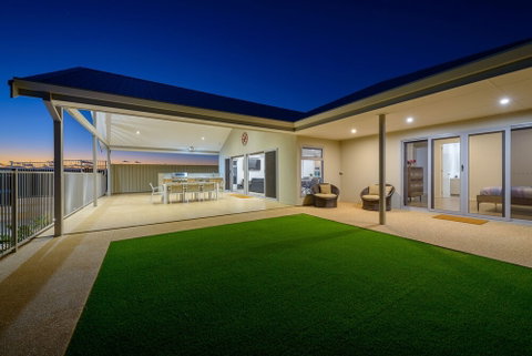 20 Madaffari Drive - Accommodation Gladstone 5