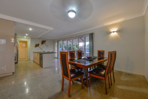 13 Learmonth Street - Accommodation Gladstone 3