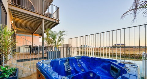 33 Inggarda Lane - Accommodation Gladstone 3