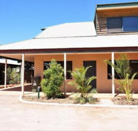 Ningaloo Breeze Villa 2 3 Bedroom Fully Self Contained Holiday Accommodation - Accommodation Gladstone
