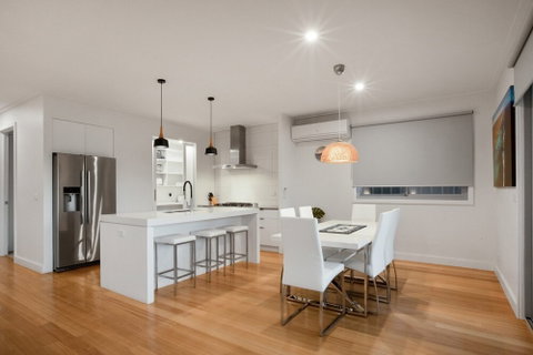 108 Madaffari Drive - Accommodation Gladstone 6
