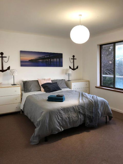 The Castle - Accommodation Gladstone 4