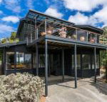 NICHE on NOBLE Ever Changing Vista - Accommodation Gladstone