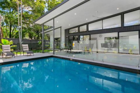 Villa Tiino Clifton Beach - Accommodation Gladstone 0