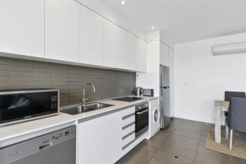 WATERFRONT SEVEN In The Heart Of Lorne - Accommodation Gladstone 4