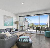 WATERFRONT SEVEN in the heart of Lorne - Accommodation Gladstone