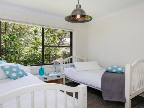 Bellara Your Home Among The Gum Trees! - Accommodation Gladstone 6