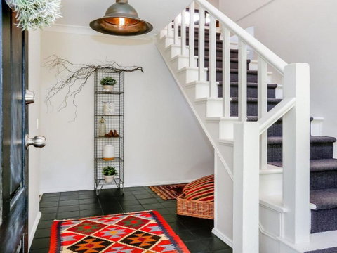Bellara Your Home Among The Gum Trees! - Accommodation Gladstone 5