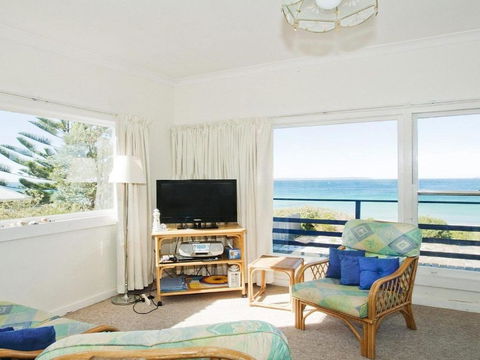 Eden On The Beach Beachside Getaway - Accommodation Gladstone 3