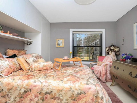 Lovett Quirky Stylish With A Bush Backdrop - Accommodation Gladstone 3