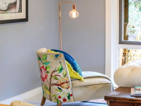 Lovett Quirky Stylish With A Bush Backdrop - Accommodation Gladstone 1