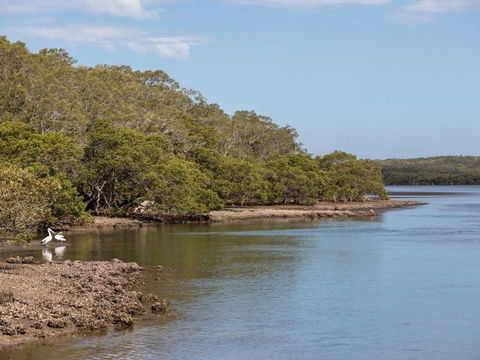 Rita Maes On The River Relax & Recharge - Accommodation Gladstone 3