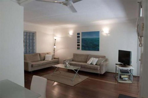 Absolute Beachfront Mooloolaba - Accommodation Gladstone 5