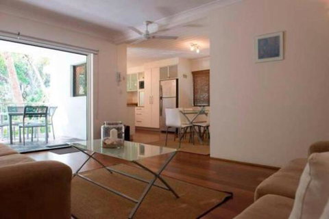Absolute Beachfront Mooloolaba - Accommodation Gladstone 4