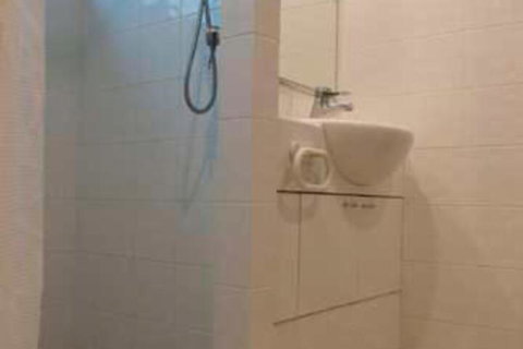 Absolute Beachfront Mooloolaba - Accommodation Gladstone 7