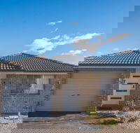 Peaceful 2kingbed Rootyhill Townhouse Near Station - Accommodation Gladstone