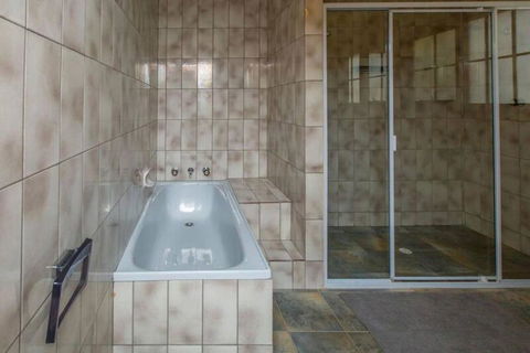 Bimbadeen - Accommodation Gladstone 5