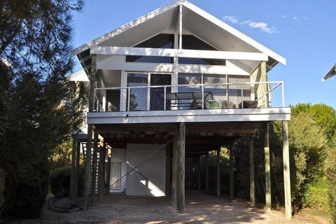 Sheoak Holiday Home - Accommodation Gladstone 1