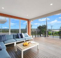 Casa Sorella beachfront family home with pool - Accommodation Gladstone