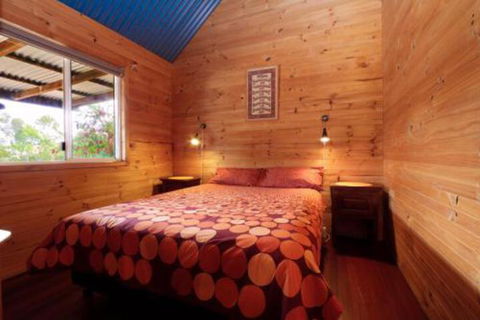 Sunnyhurst Chalets Rural Stay - Accommodation Gladstone 4