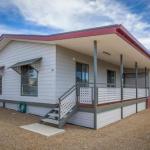 Desert Pea - Accommodation Gladstone 0