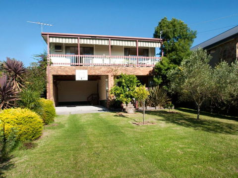 FAMILY GETAWAY DROMANA - Accommodation Gladstone 4