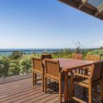 VIEWS At MCCRAE..... - Accommodation Gladstone 0