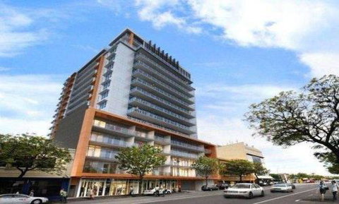 RNR Light Square - Accommodation Gladstone 7