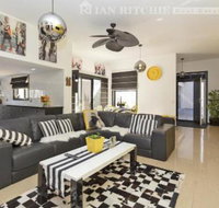 Marilyns Place Private  Spacious  Central - Accommodation Gladstone