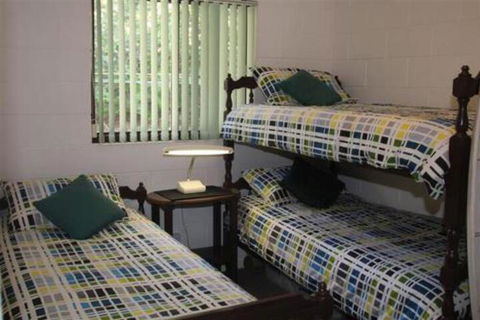 VILLA MANYANA 7 - Accommodation Gladstone 2