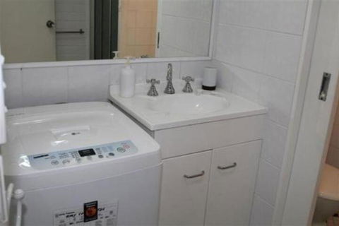 VILLA MANYANA 7 - Accommodation Gladstone 3
