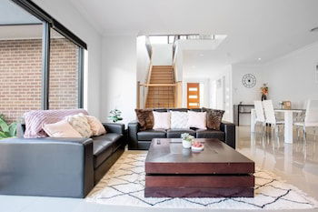 Stunning 3beds Near Knox Shopping Centro@wantirna - Accommodation Gladstone 0