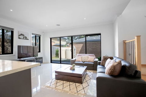 Stunning 3beds Near Knox Shopping Centro@wantirna - Accommodation Gladstone 2