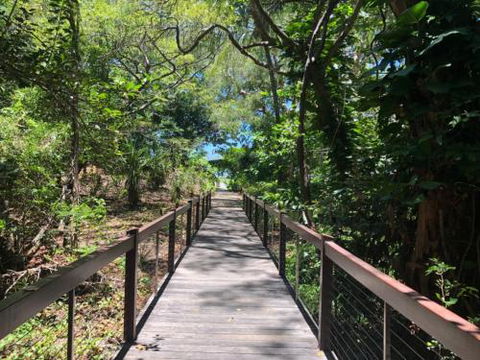 LANDSCAPE At PALM COVE - Accommodation Gladstone 1