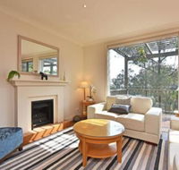 Villa Executive 2br Viti Resort Condo located within Cypress Lakes Resort nothing is more central - Accommodation Gladstone